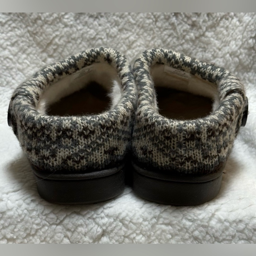 Clarks Womens Size 8M Black Leather Faux Fur Slip On Clog Slippers Knit Trim - Picture 3 of 10